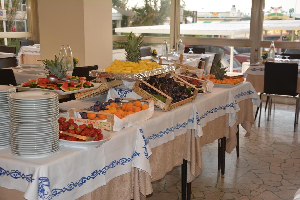 Hotel Patrizia Riccione Esterno foto