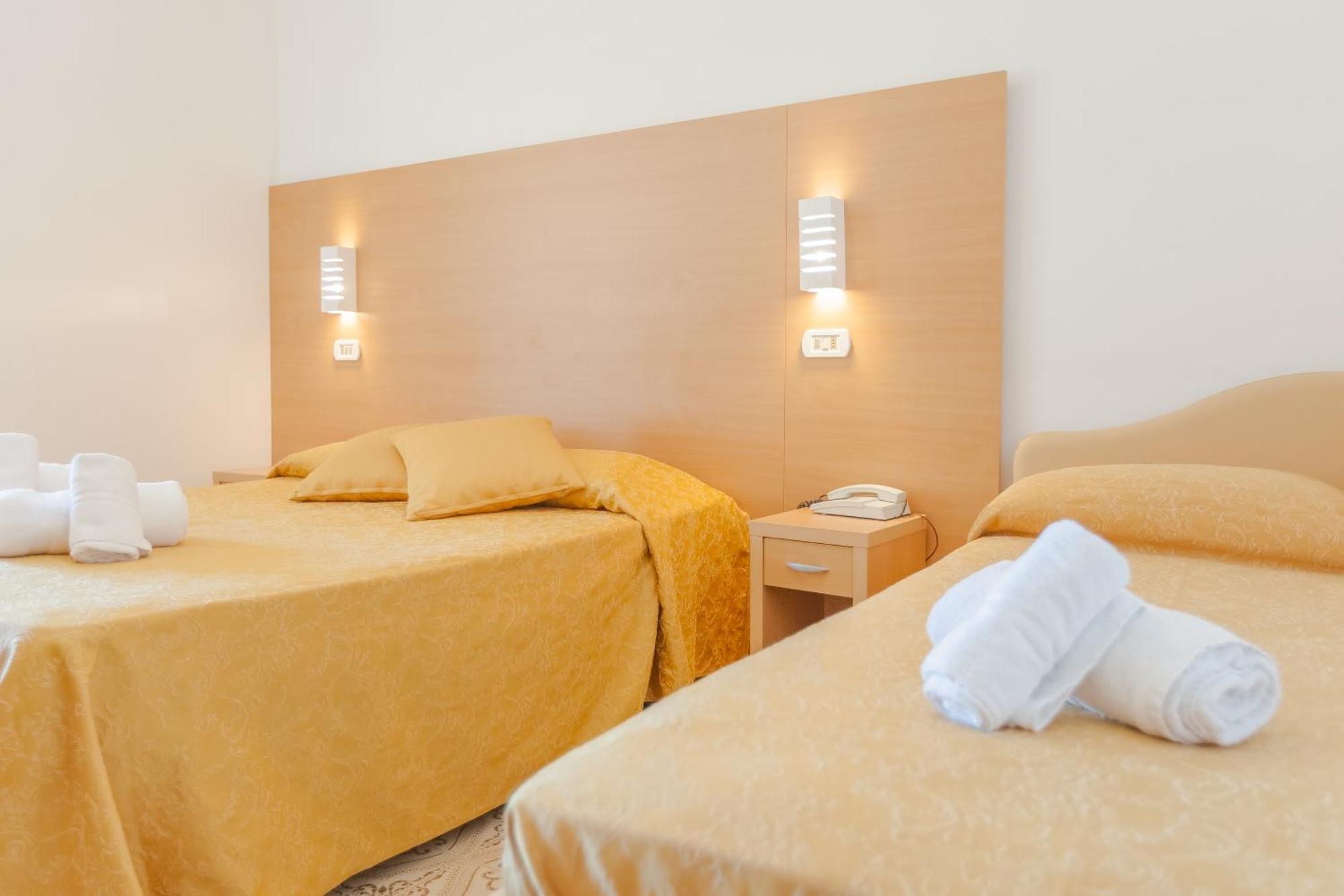 Hotel Patrizia Riccione Esterno foto