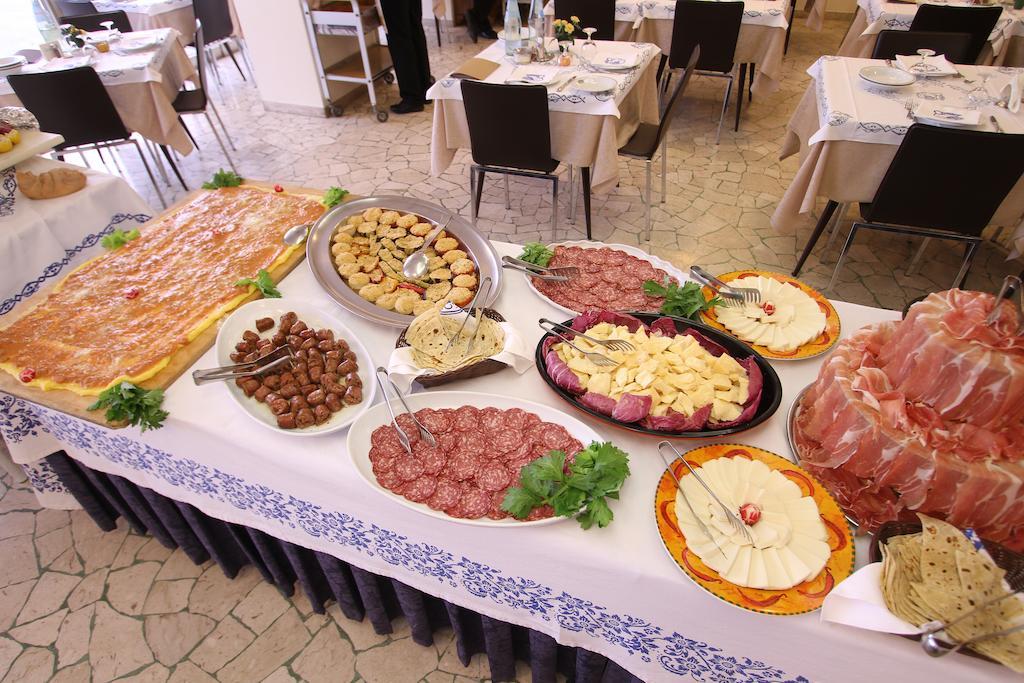 Hotel Patrizia Riccione Esterno foto